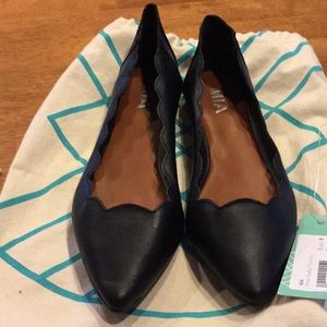 Mia Amari Scallop Trim Flats